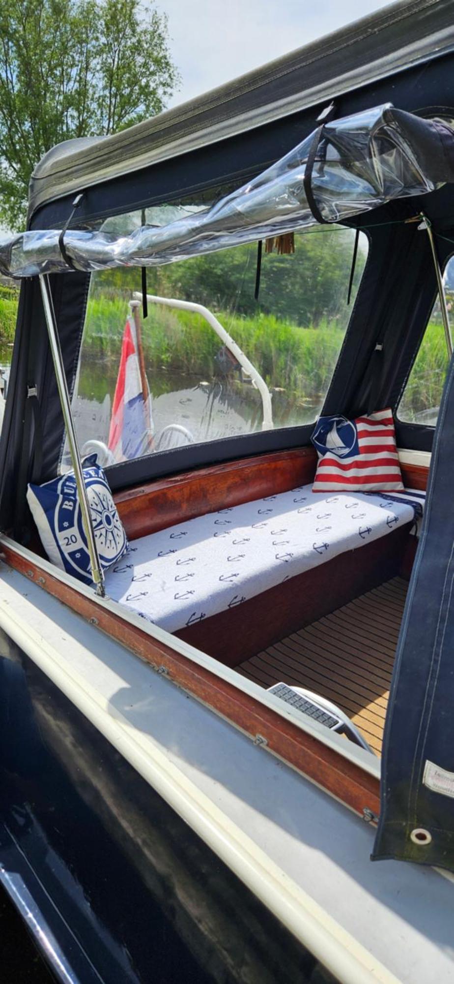 Boat Allemansfreon - Kamperen Op Het Water - Niet Om Mee Te Varen - Read Host Profile-Lees Hostprofiel Jutrijp Exteriér fotografie